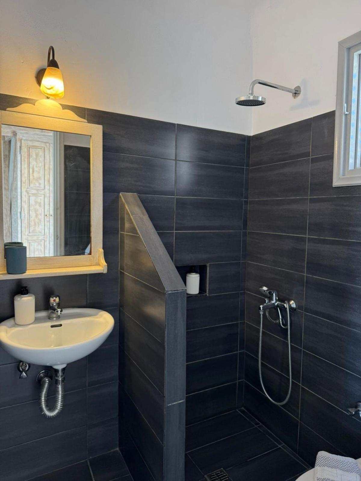 Agnadi View Aparthotel