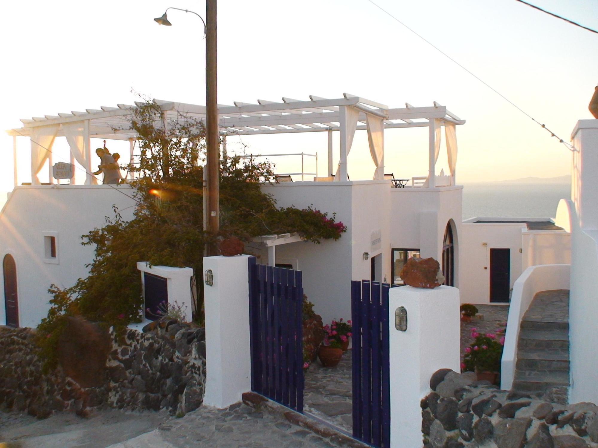 Agnadi View Oía